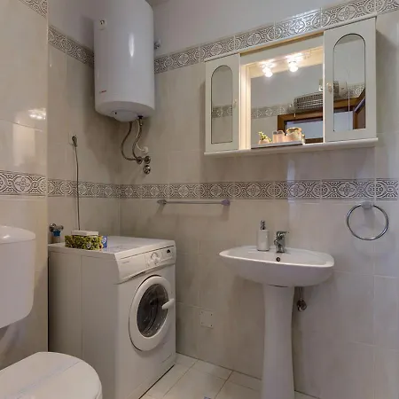 Apartment D. Bella Donna *