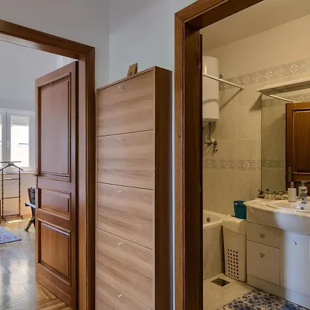 D. Bella Donna Apartment Premantura